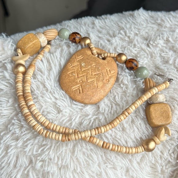 Jewelry - Vintage Tribal Necklace